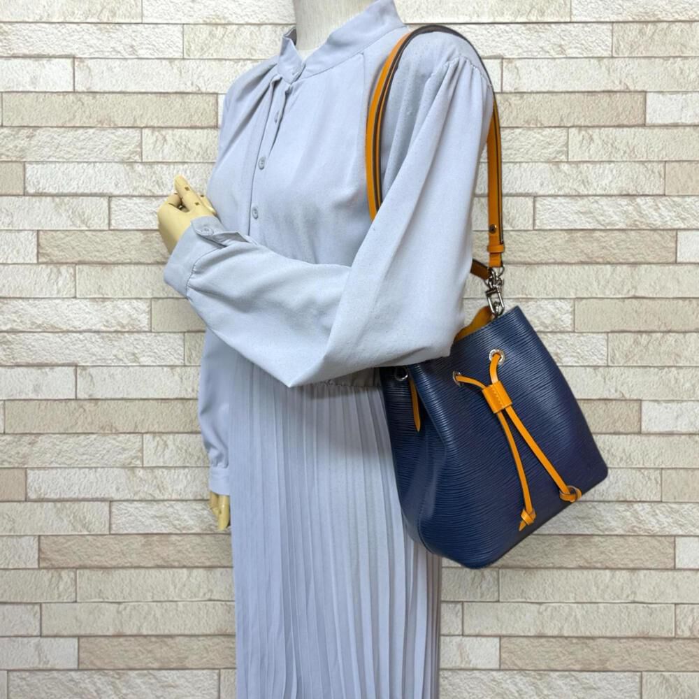 Louis Vuitton Neoneo