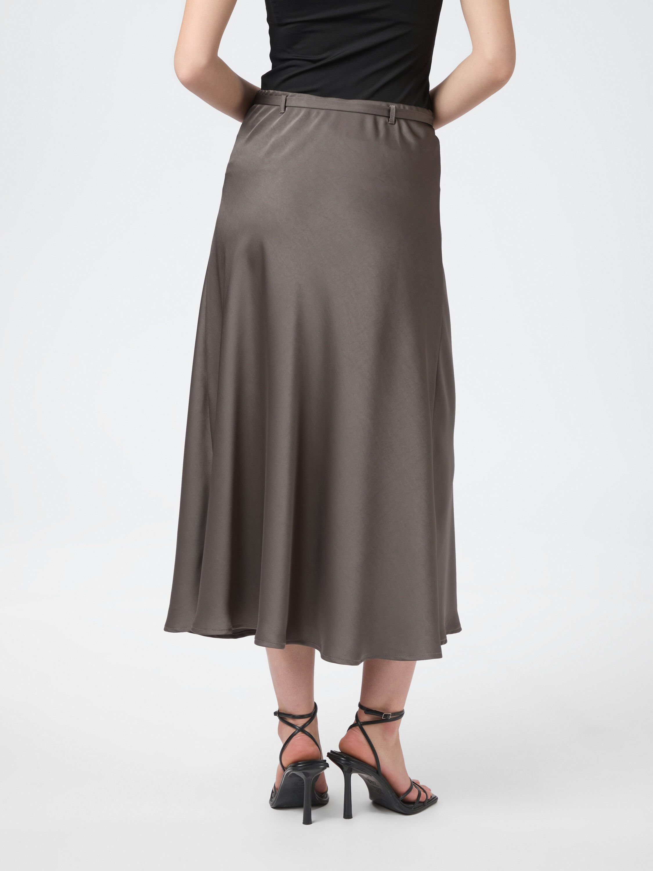 Innell Heavy Sateen Skirt