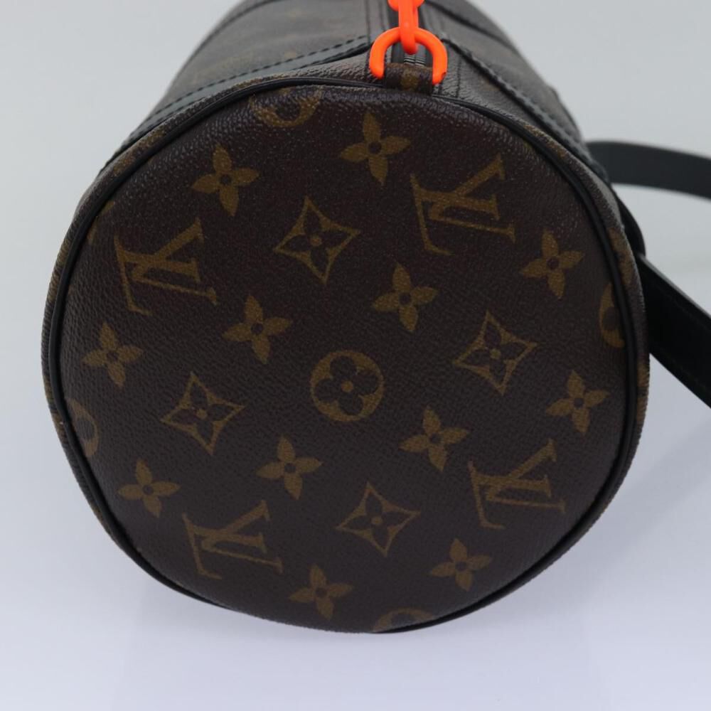 Louis Vuitton Shoulder Bags