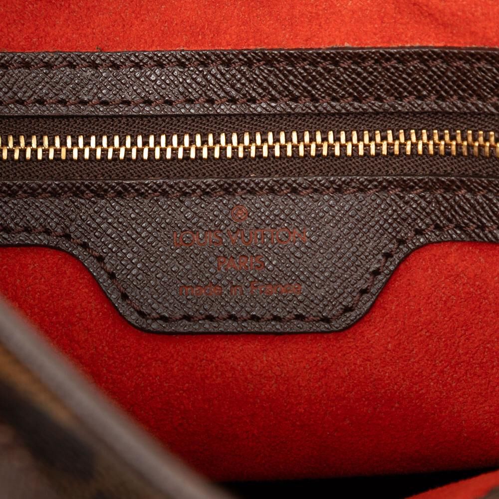 Louis Vuitton Marais