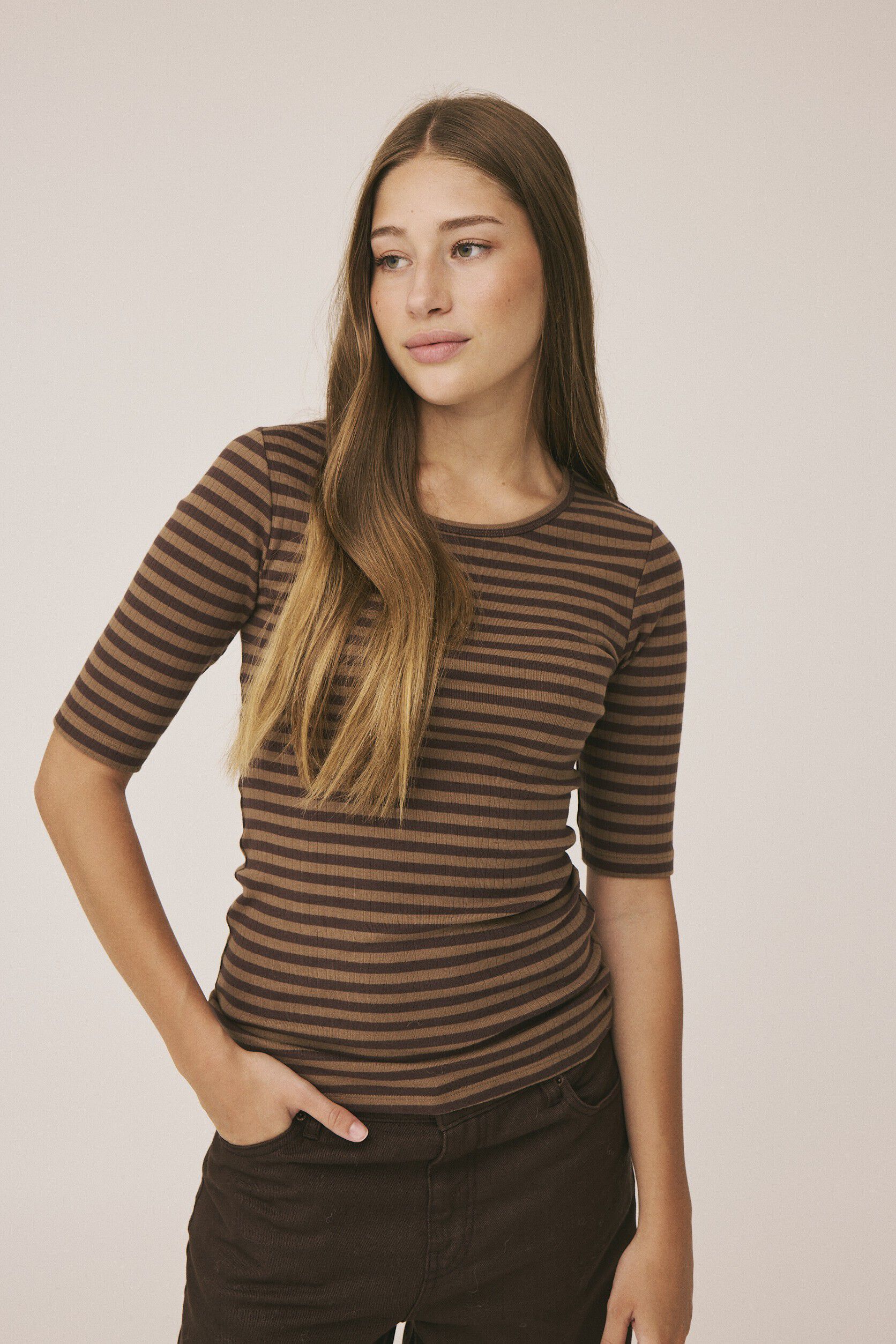 Milla 23 Short sleeve top - 100% Organic Cotton GOTS