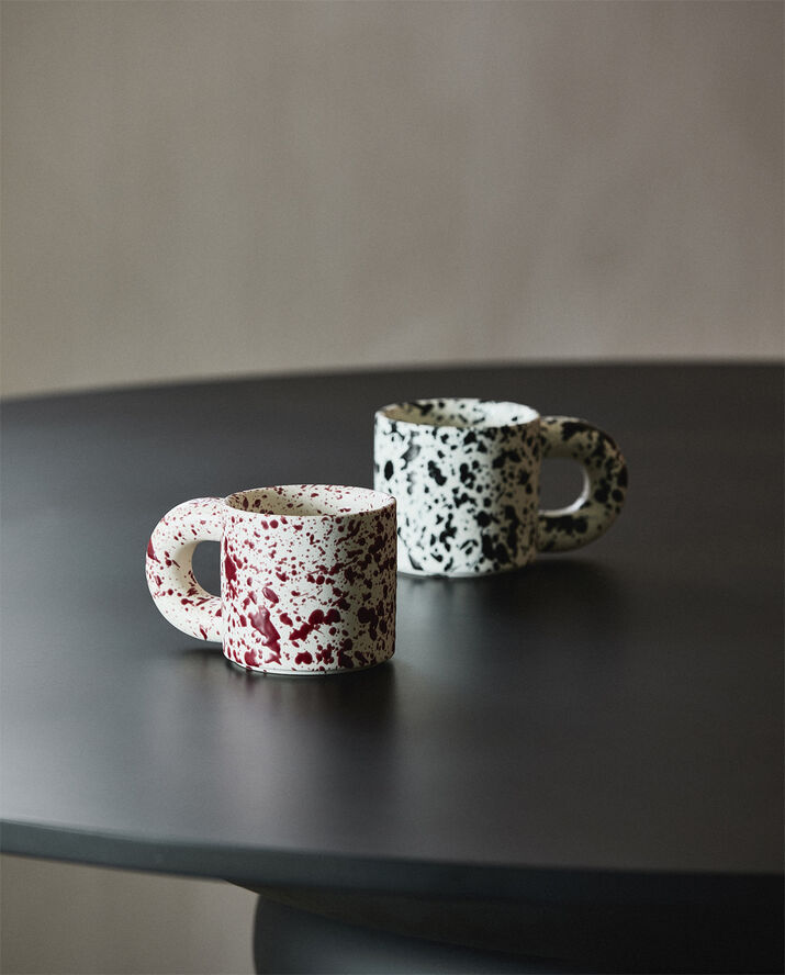 JOSE cup w. splash - black