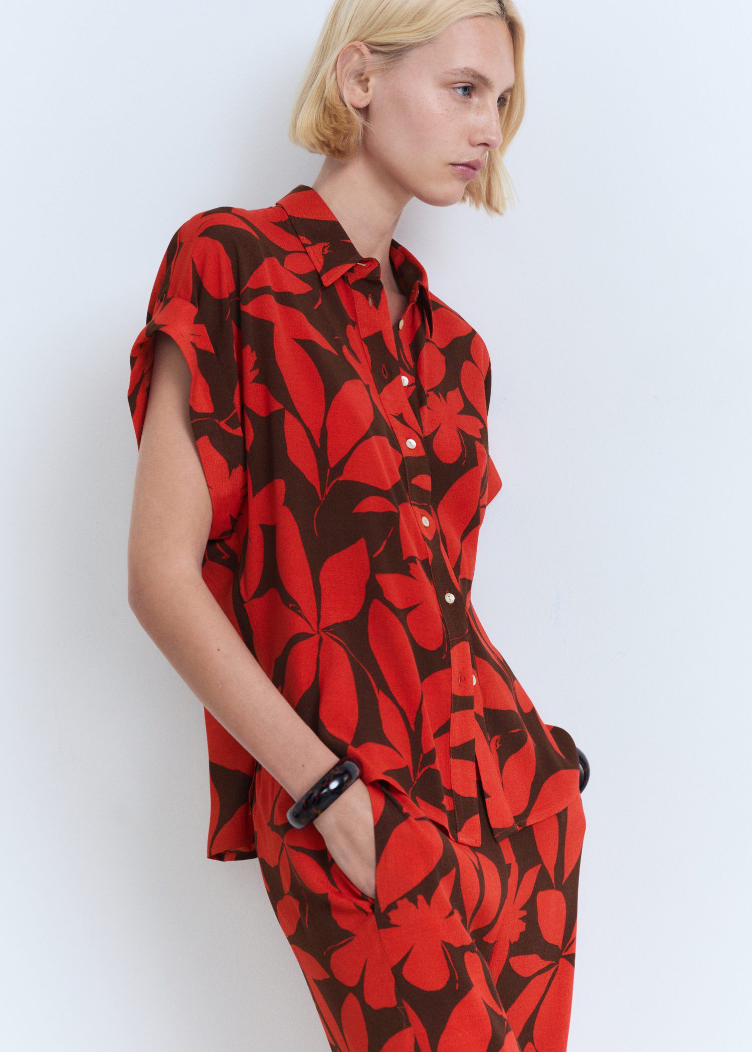 Printed short-sleeved shirt