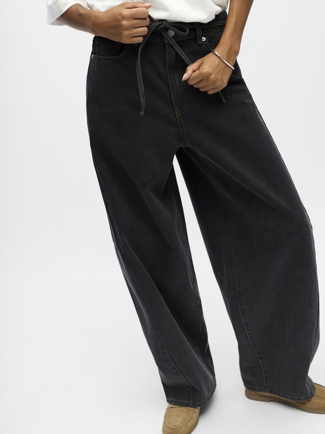 OBJMOJI ELSA MW SUPER BARREL JEANS