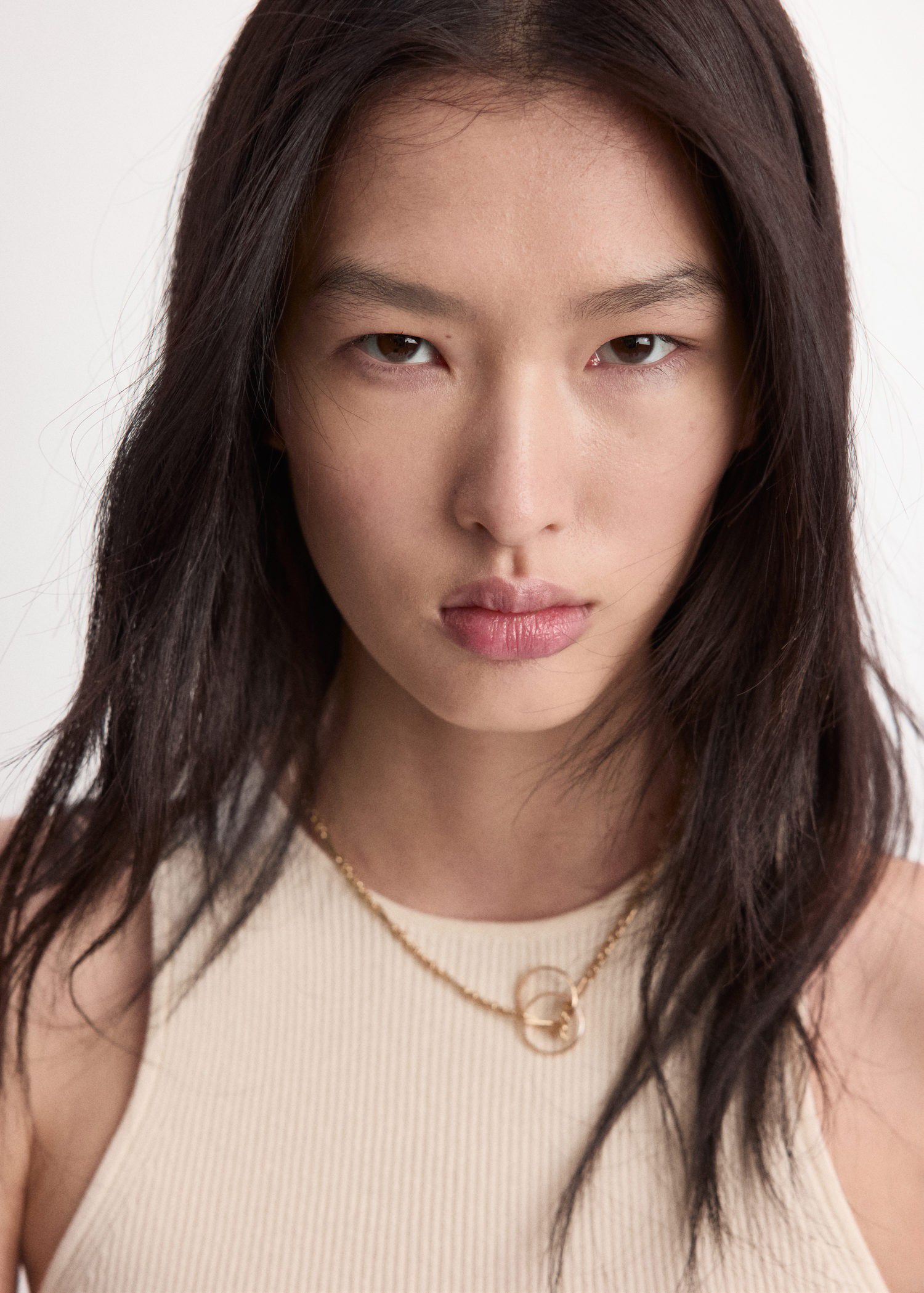 Fitted fine-knit top