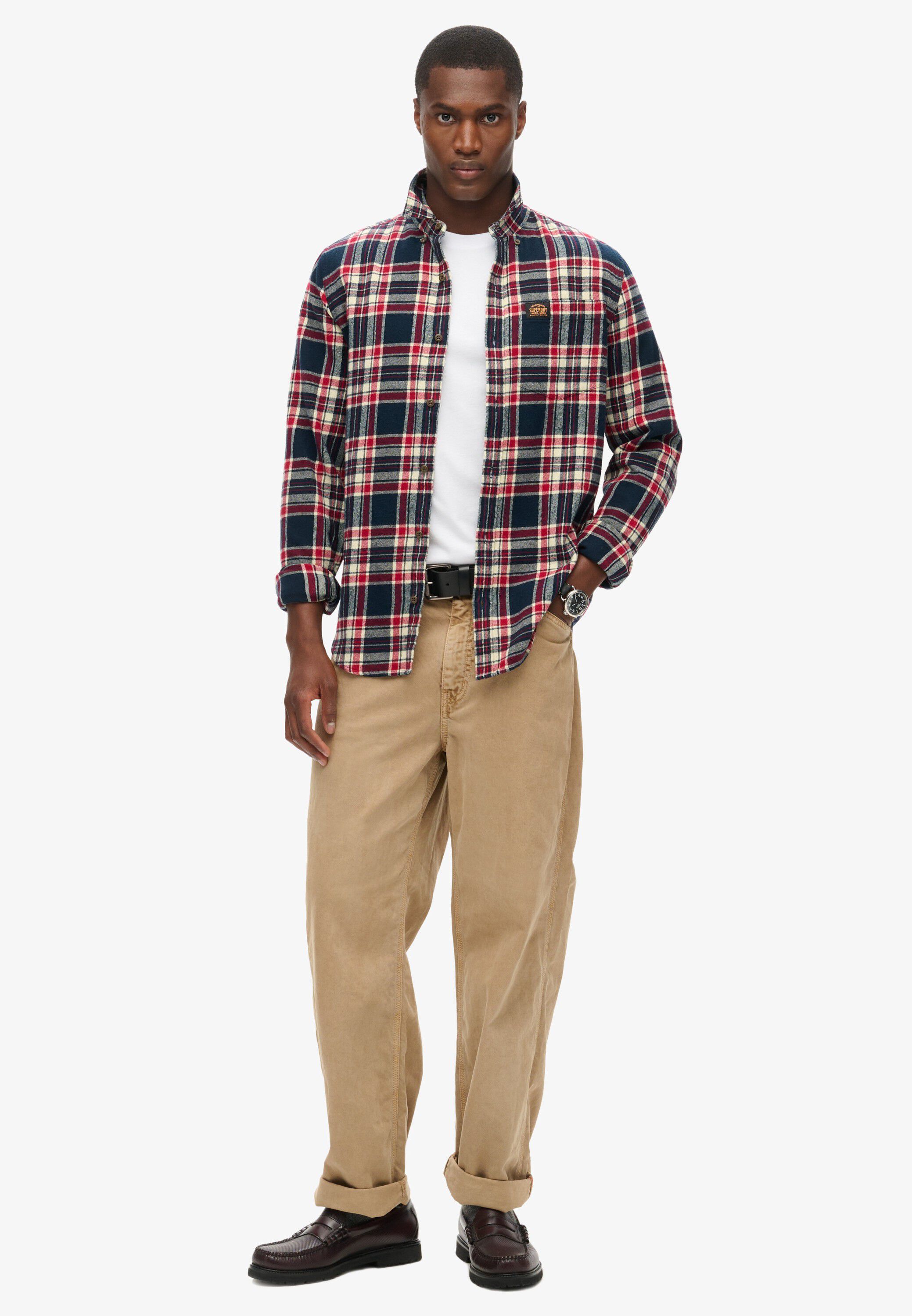 ESSENTIAL LOGO EMB TEE