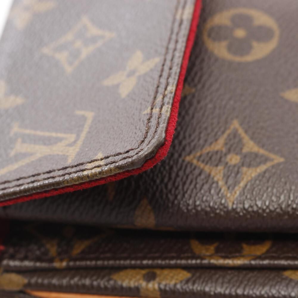 Louis Vuitton Shoulder Bags