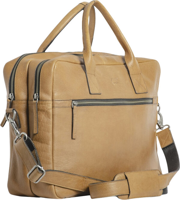 Clean brief 2 room 15