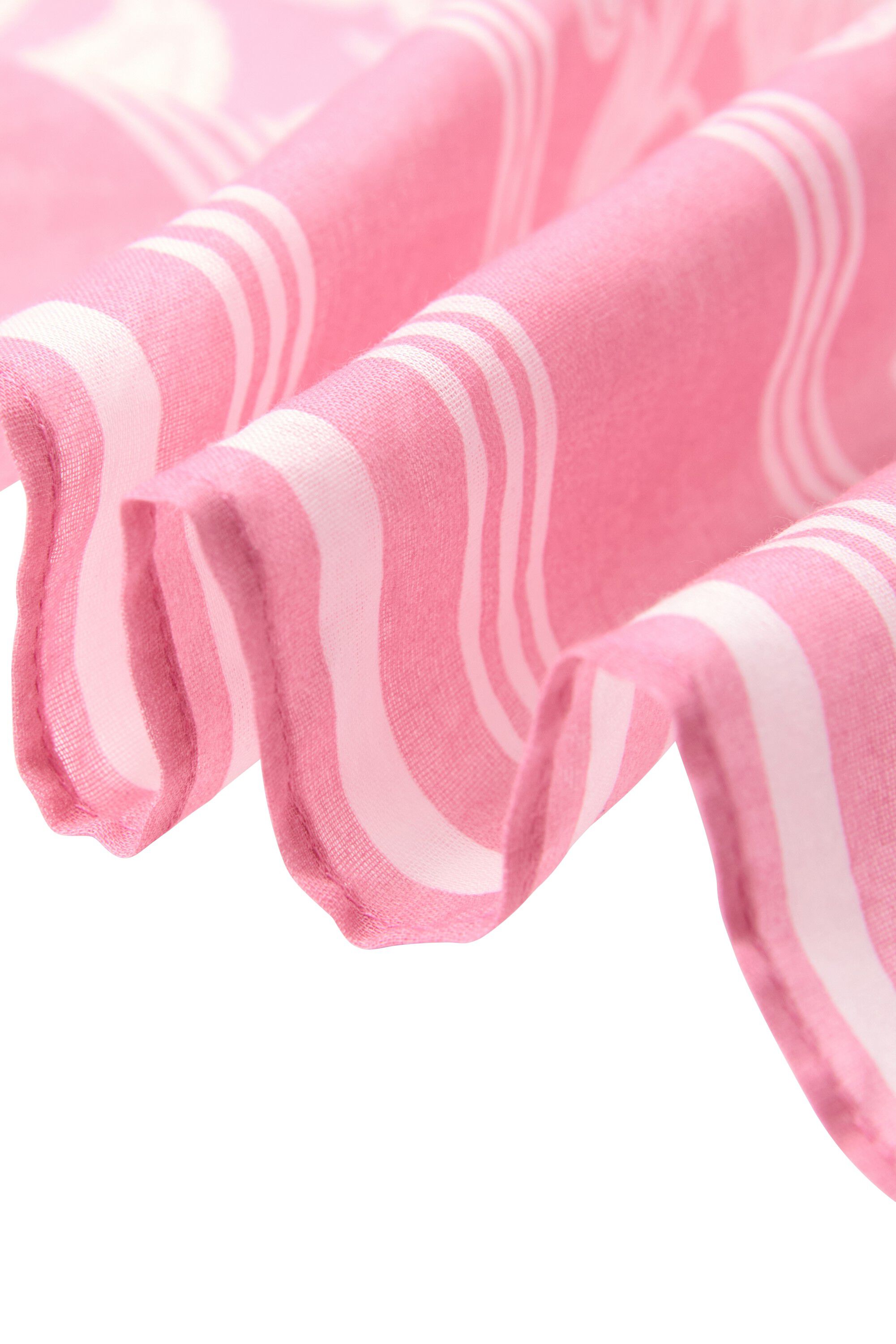 Square-shaped scarf with a paisley