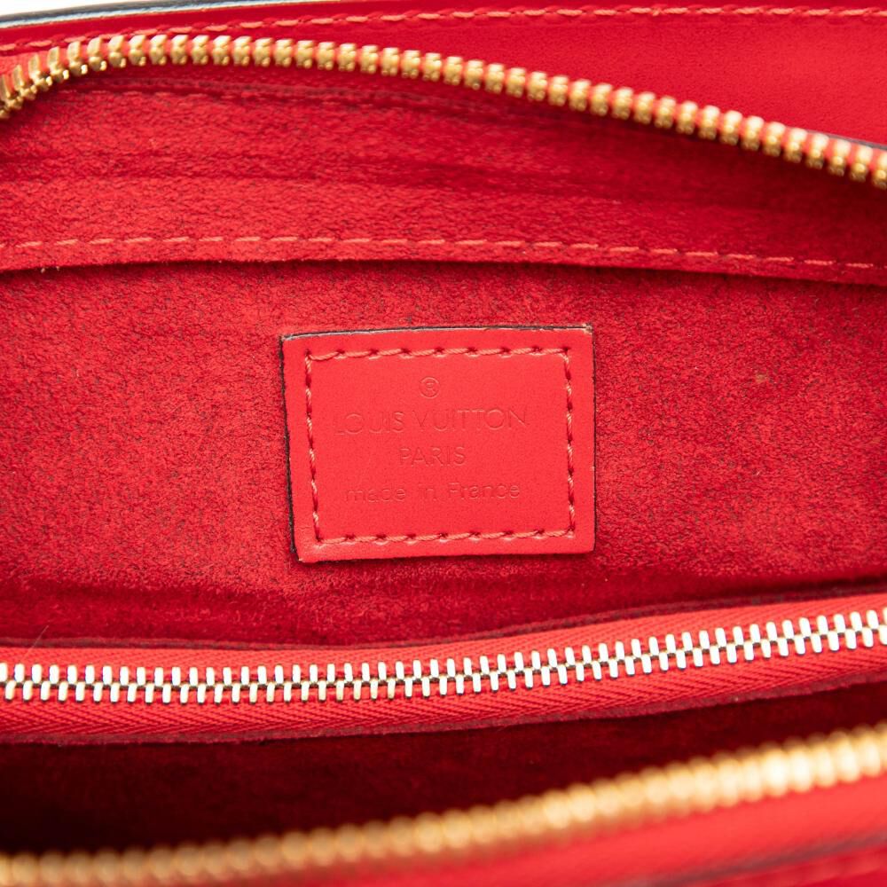 Louis Vuitton Pont Neuf