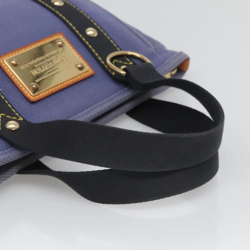 Louis Vuitton Antigua