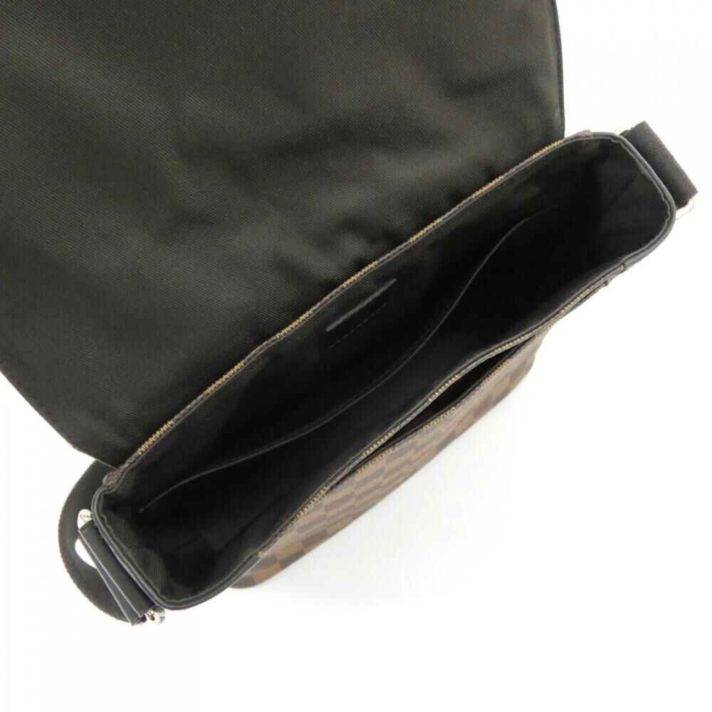 Louis Vuitton District