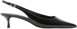 Kitten-heel patent leather shoes