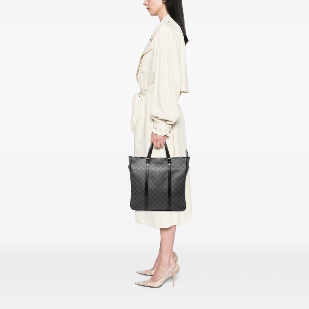 Louis Vuitton Tote