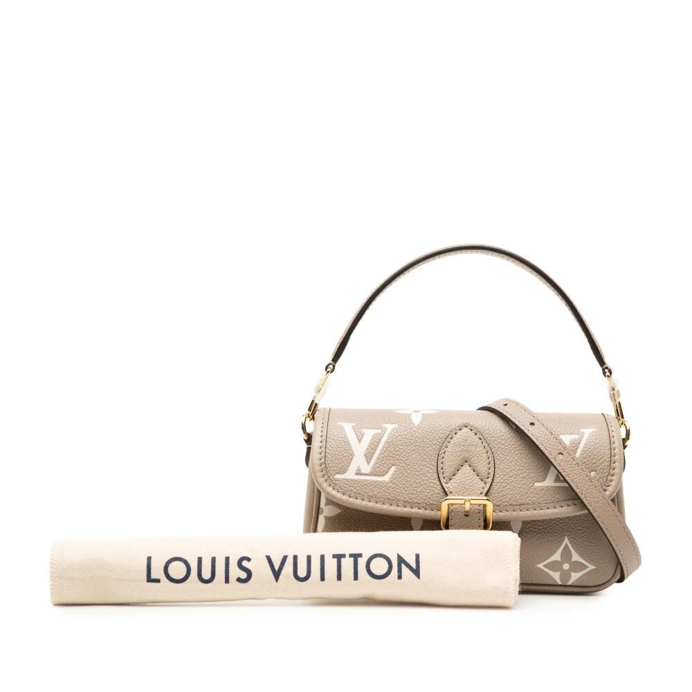 Louis Vuitton Shoulder Bags