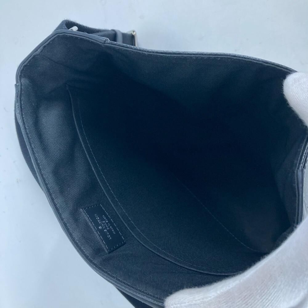 Louis Vuitton District