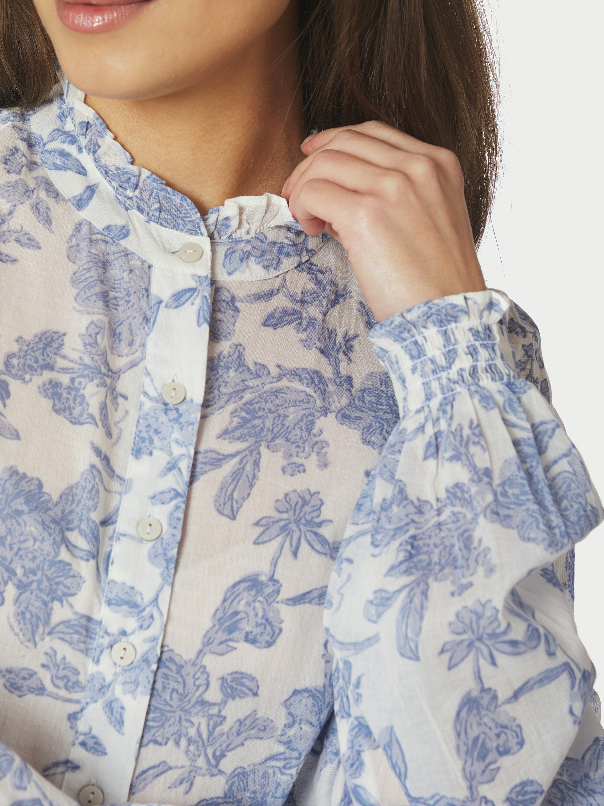 Oda Flower Spring Shirt