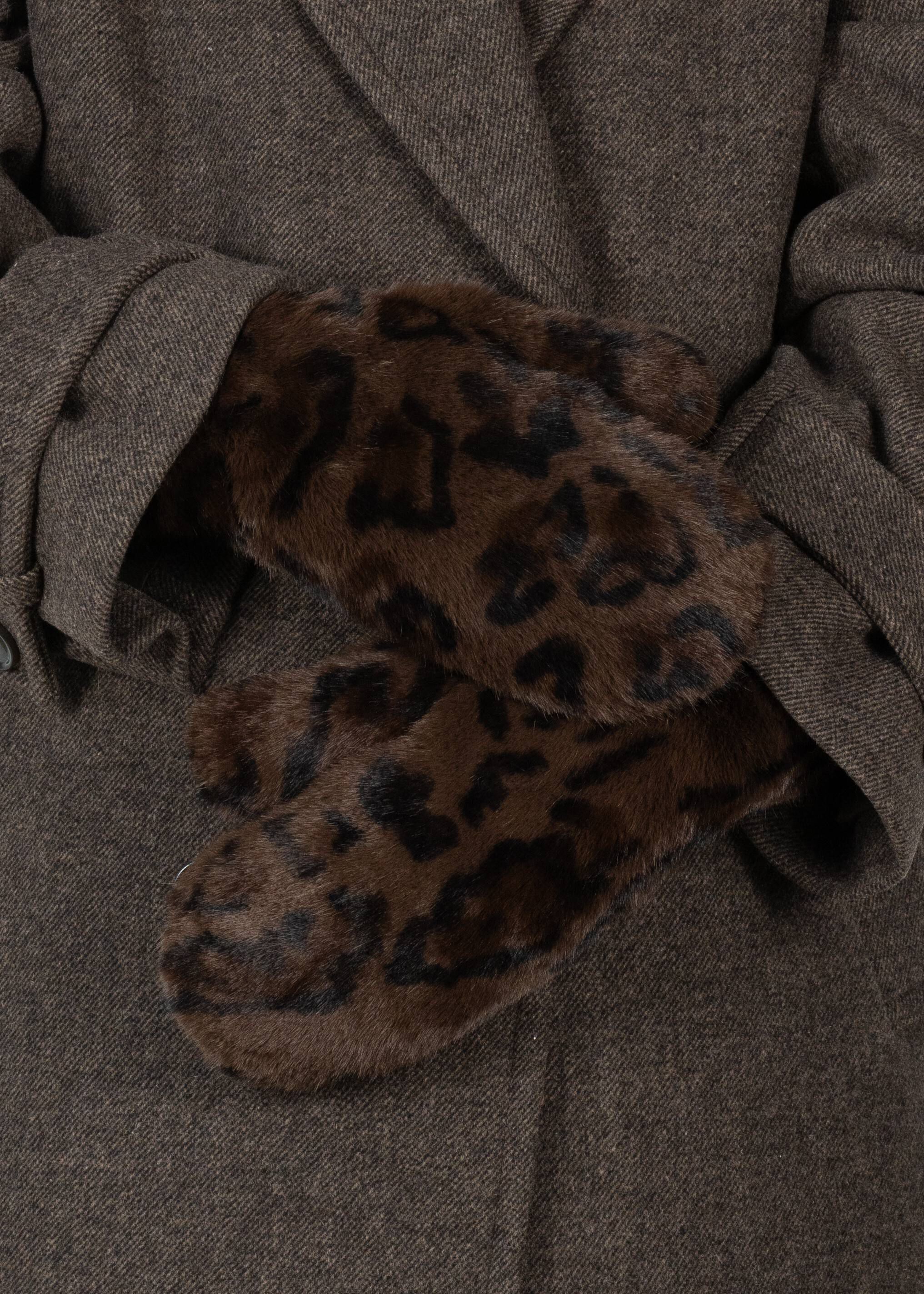 Furry Mittens