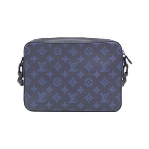 Louis Vuitton Messenger