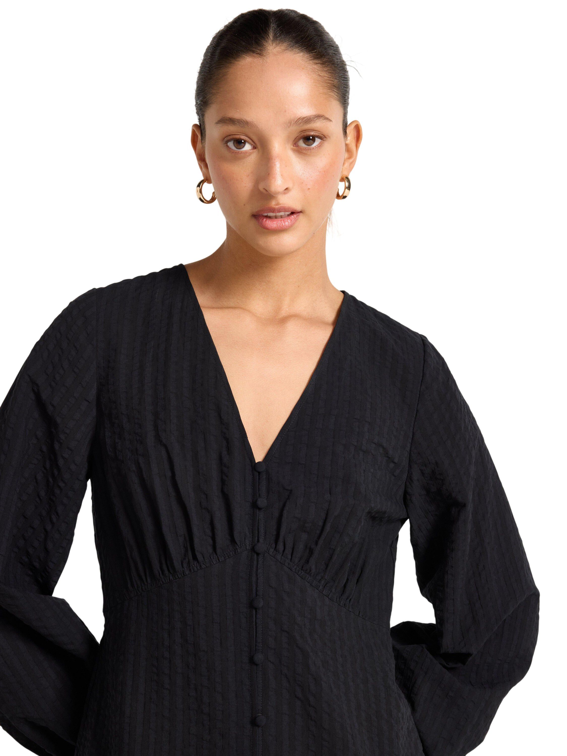 Midi dress in soft seersucker with