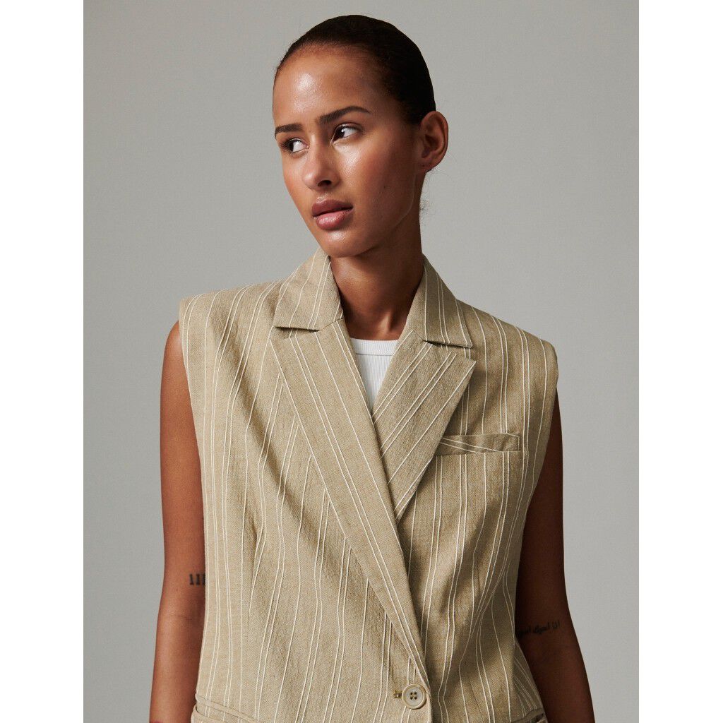 Elliana - Linen Threads
