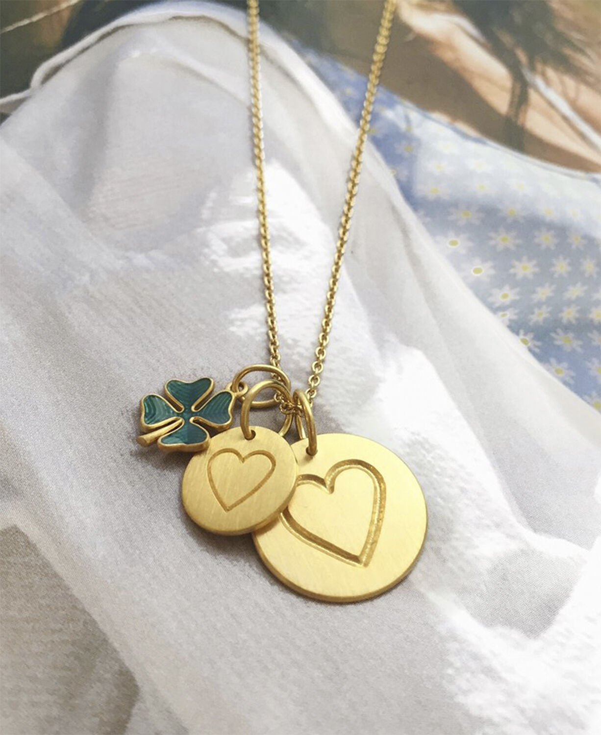 LoveTag-vedh&aelig;ng - A