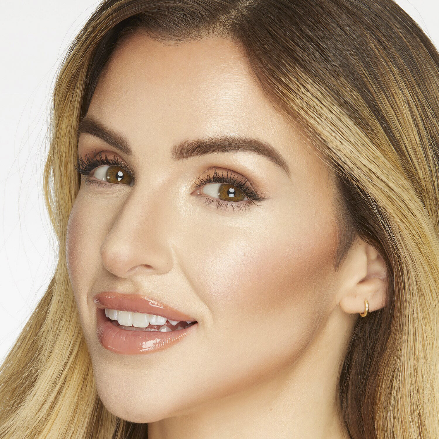 Blush Tape Liquid Satin Blush - Flytande rouge