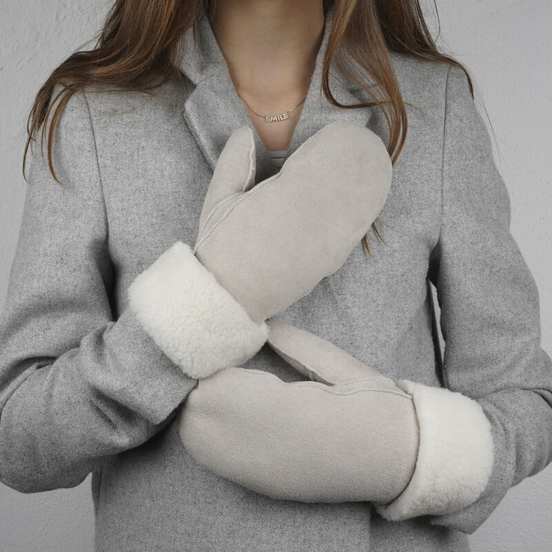 BELUKTA - MITTENS - SHEEP SUEDE WITH CURLY SHEARLING AROUND