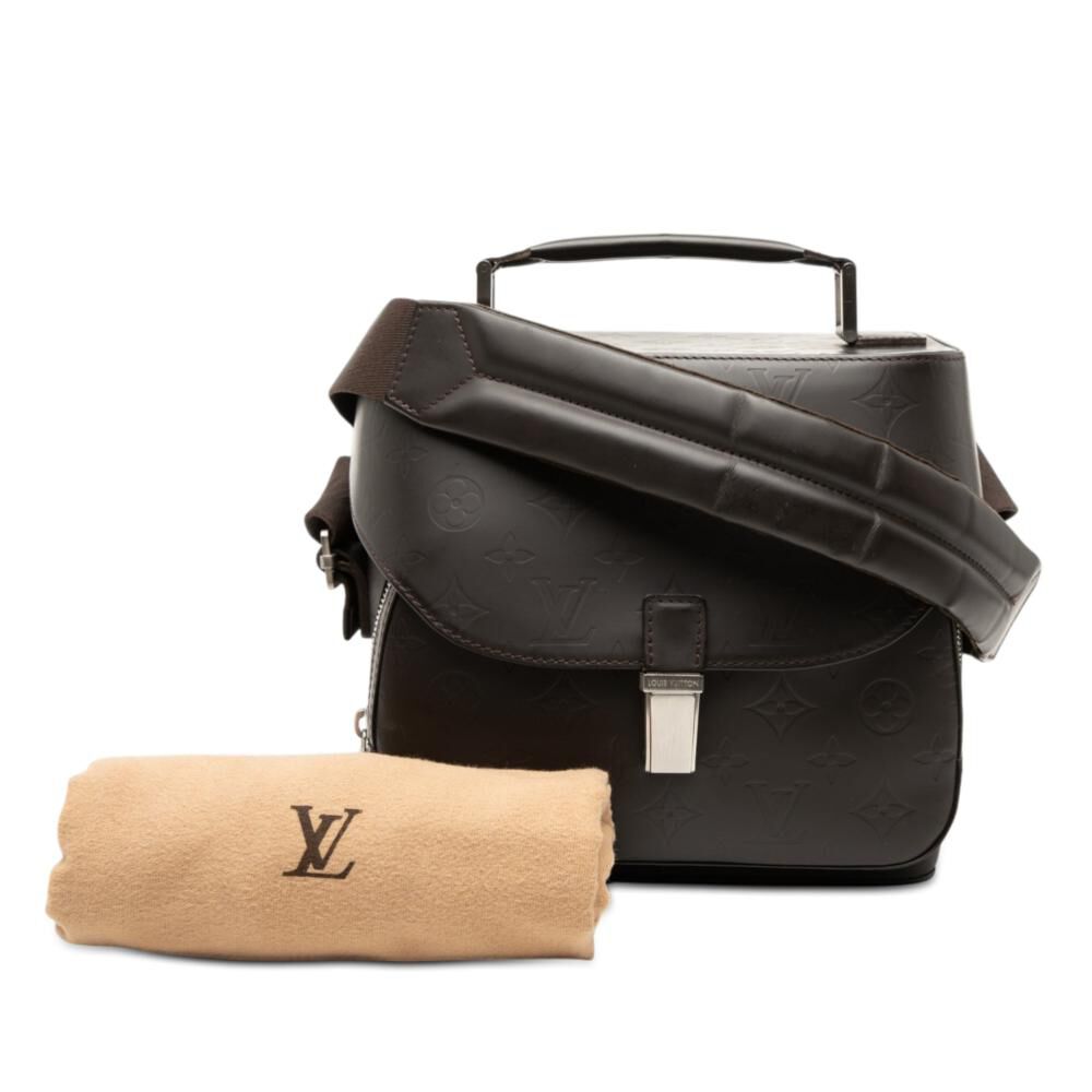 Louis Vuitton Shoulder Bags