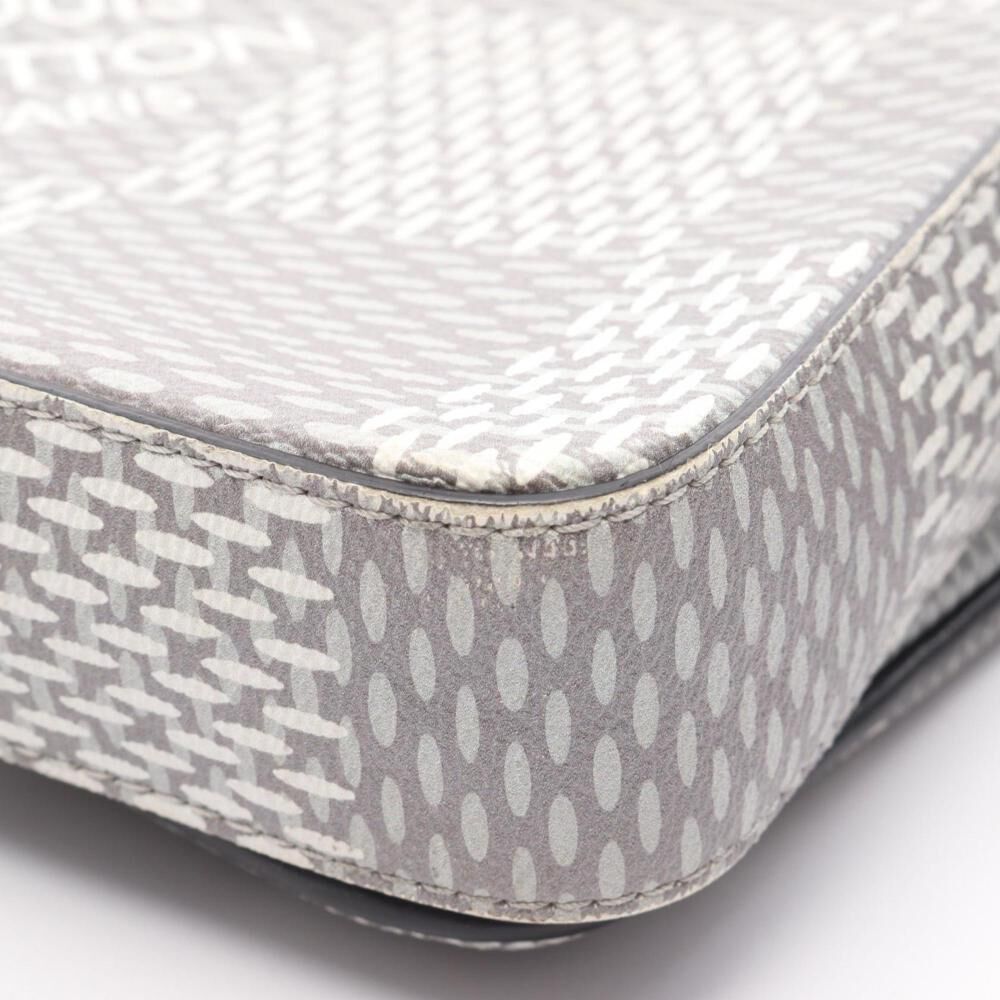 Louis Vuitton Messenger