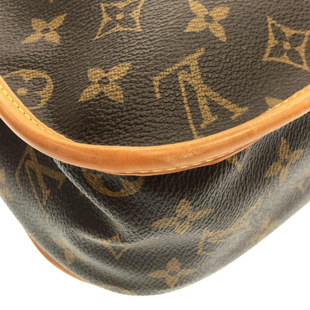 Louis Vuitton Shoulder Bags