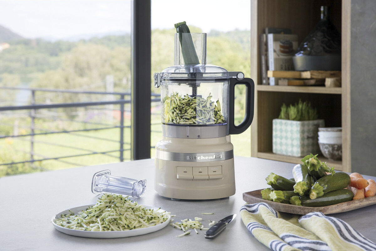 7 Cup foodprocessor cr&egrave;me 1,7 liter L19,5cm B19,5c