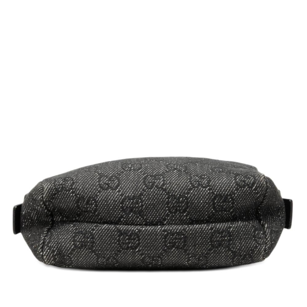 Gucci Pouch