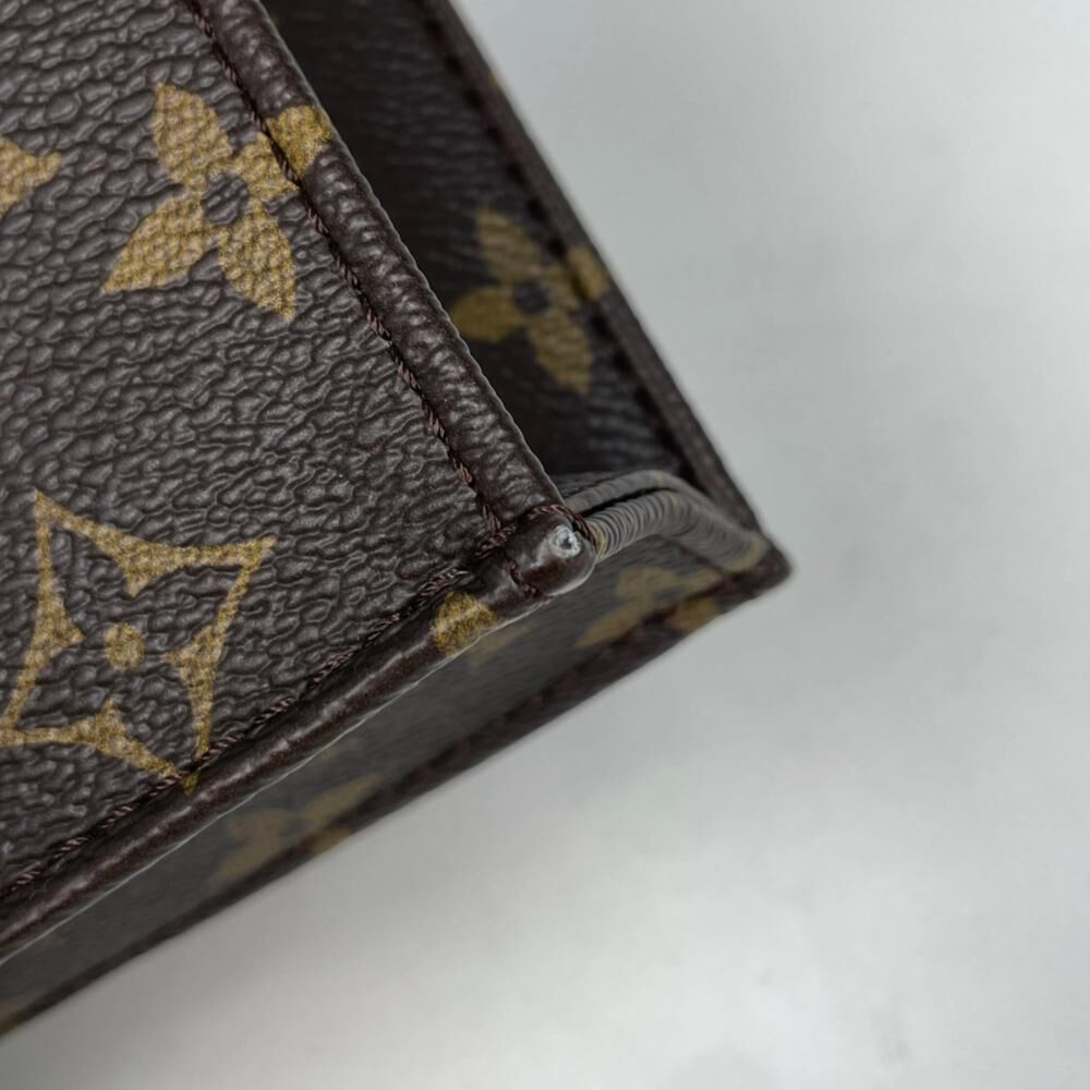 Louis Vuitton Handbag