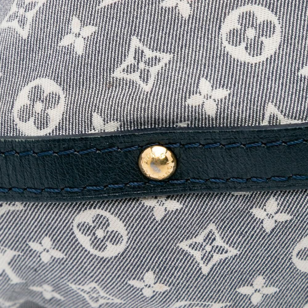 Louis Vuitton Shoulder Bags