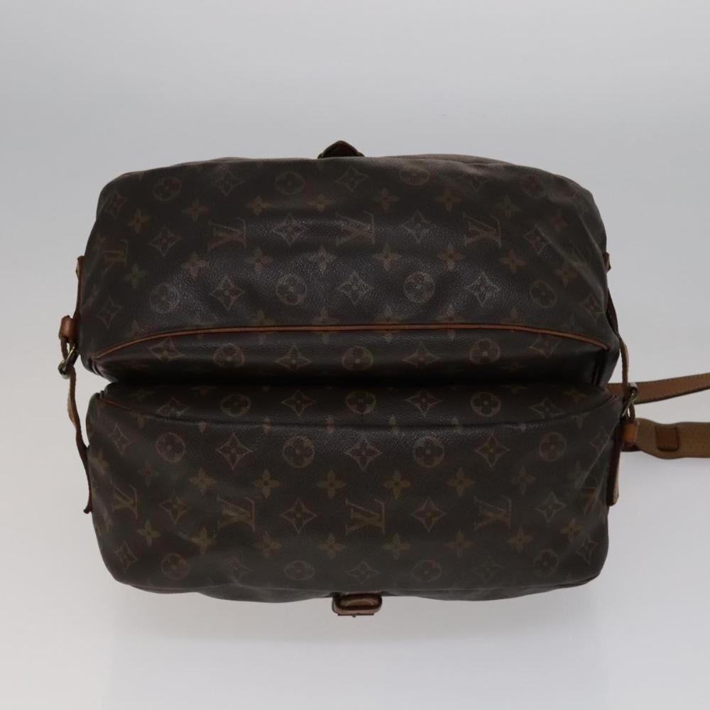 Louis Vuitton Saumur