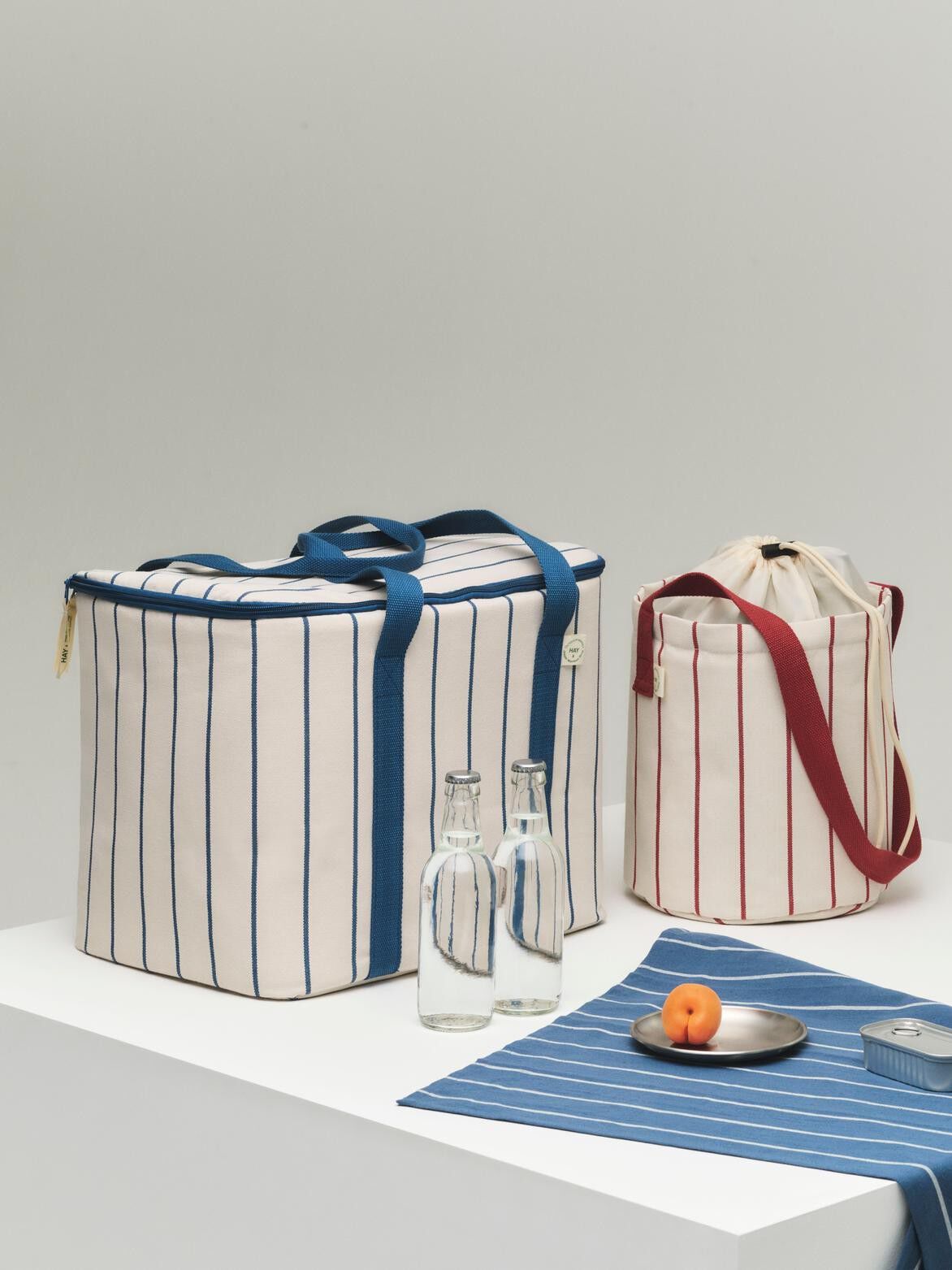 Outdoor Market Cooler Bag - Medium - Beige with blue stripe