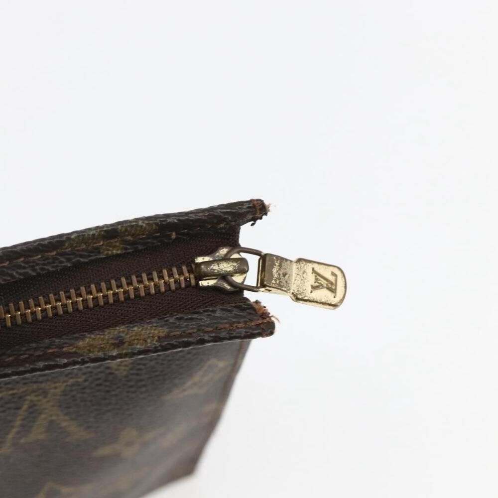 Louis Vuitton Poche Toilette