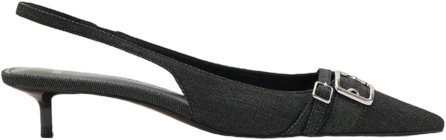 Kitten-heel shoes with buckle