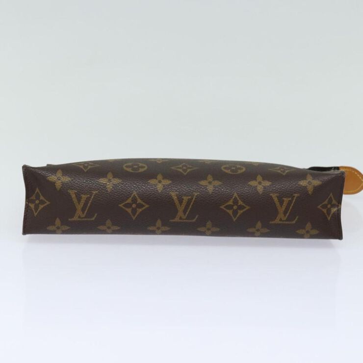 Louis Vuitton Poche Toilette