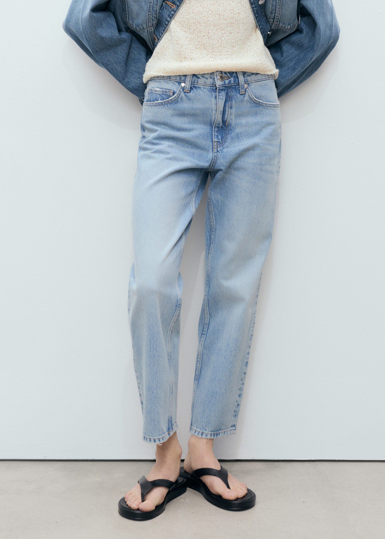 Mid-rise straight jeans