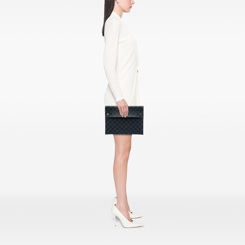 Louis Vuitton Clutch