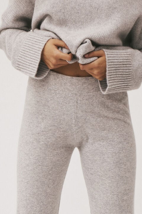 Classic 8 - 100% Cashmere