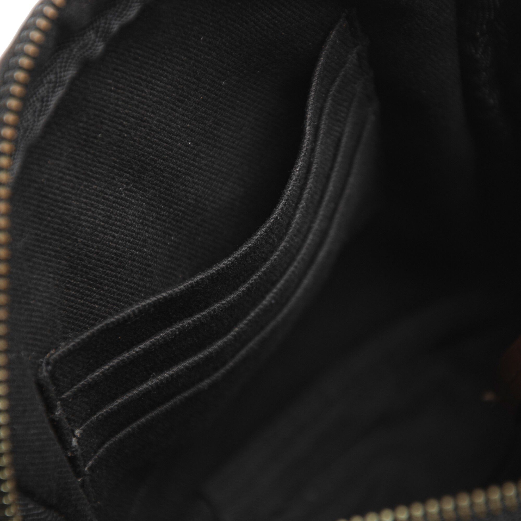 Clean Small Zip Messenger