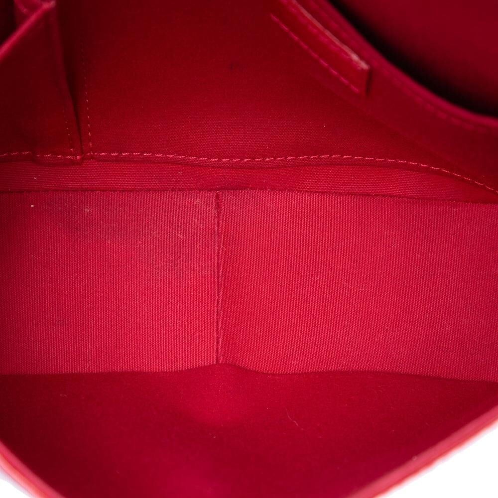 Louis Vuitton Shoulder Bags