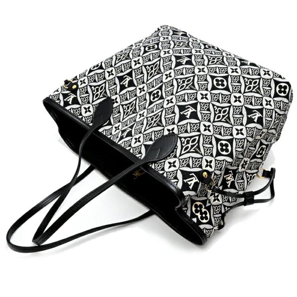 Louis Vuitton Neverfull