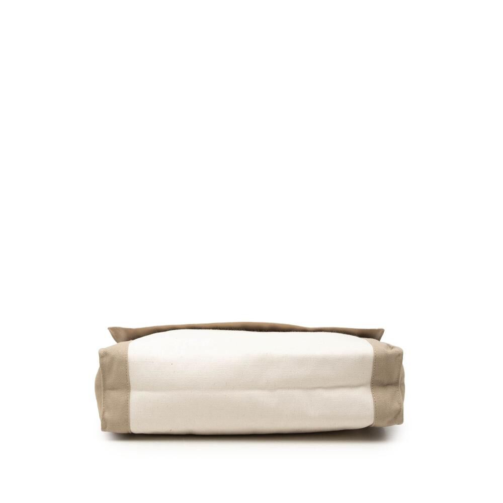 Herm&egrave;s Clutch