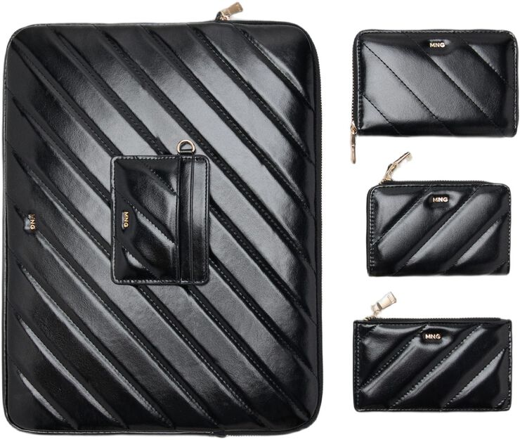 Small padded wallet