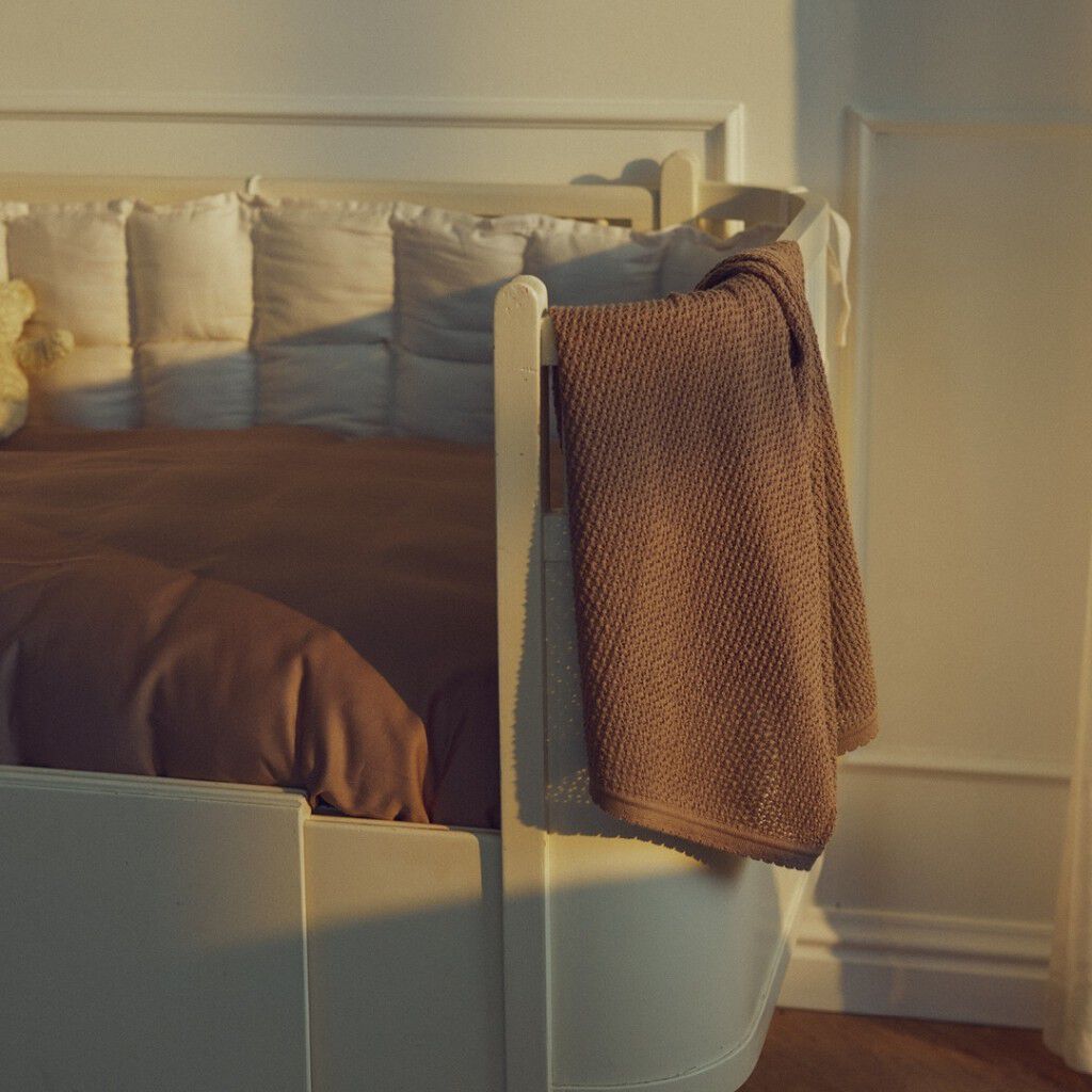 Pointelle knit blanket