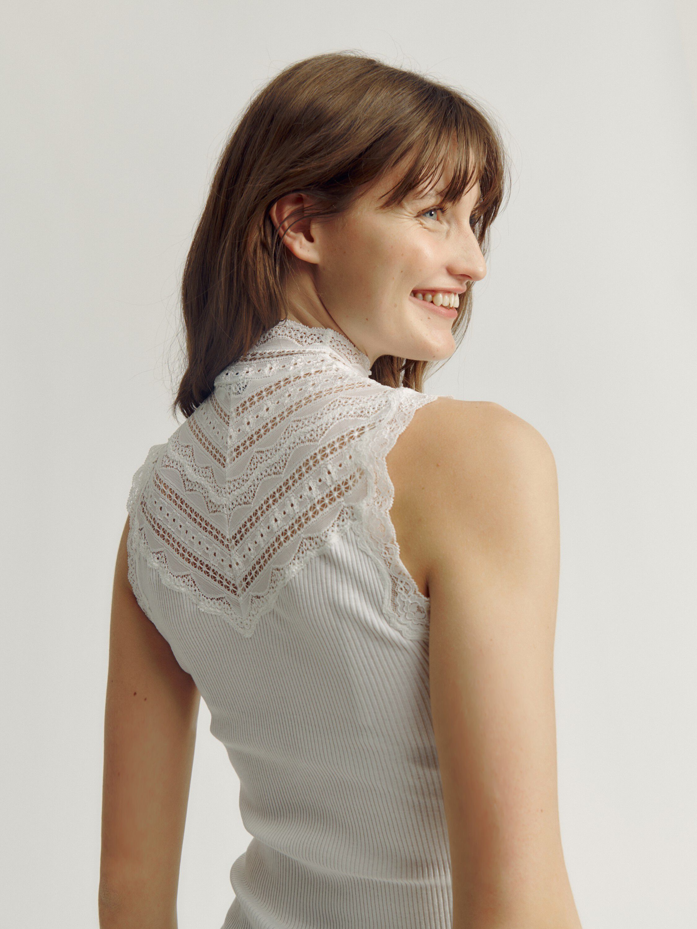 RWBenita Silk SL Turtleneck Lace Top